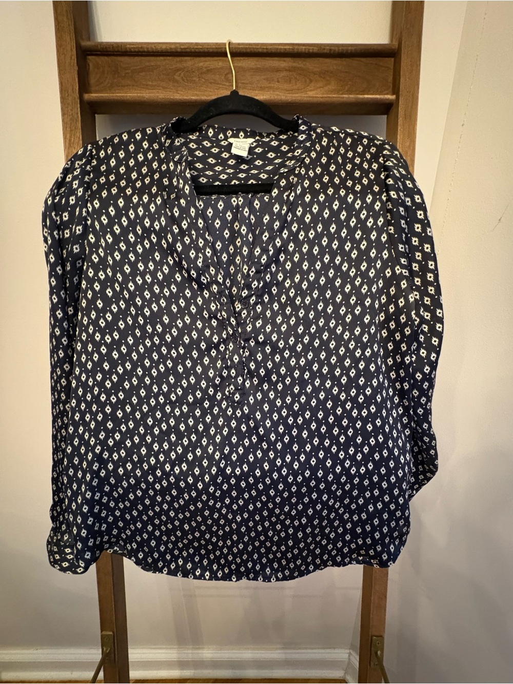 Forever 21 Navy and White Geometric V-Neck Blouse